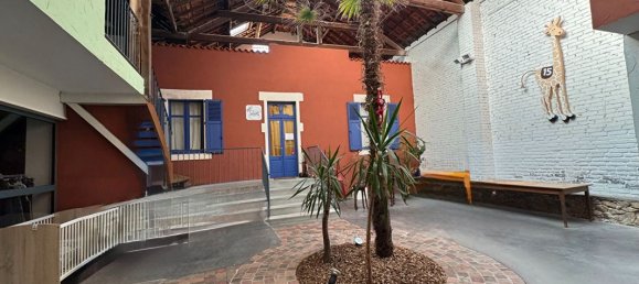 Квартира с 5 спальнями в Лимож, Франция № 317397 3