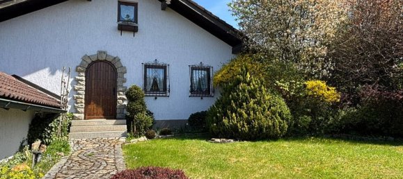 Casa de 2 dormitorios en Hof, Germany No. 142710 2