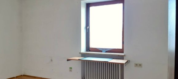 Casa de 2 dormitorios en Hof, Germany No. 142710 10