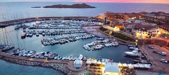 3 rooms Apartment in Trinità d'Agultu e Vignola, Italy No. 50059 31