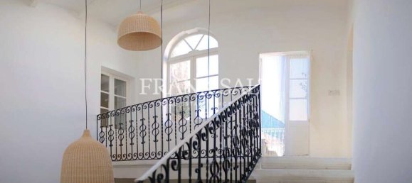 Adosado de 4 dormitorios en Victoria, Malta No. 522 10