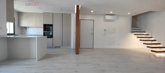 4 غرف نوم منزل ذو طابقين في Alcochete, Portugal رقم 124502 3