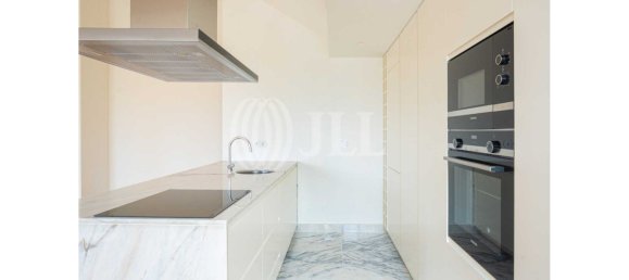 Apartamento de 2 dormitorios en Matosinhos, Portugal No. 94358 8