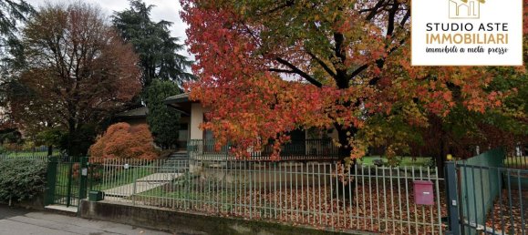 7 rooms Villa in Agrate Brianza, Italy No. 6487 25