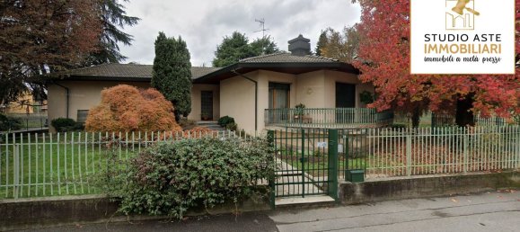 7 rooms Villa in Agrate Brianza, Italy No. 6487 12