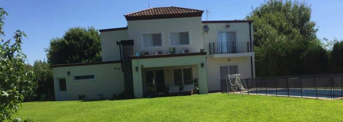 4 bedrooms House in Pilar, Argentina No. 57226