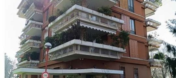 Apartamento de 4 dormitorios en Segrate, Italy No. 373133 10