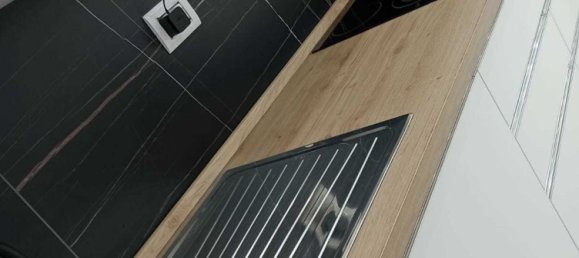 3 rooms Apartment in Turin, Italy No. 57943 5