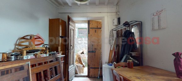 Дом с 5 комнатами в Баньи ди Лукка, Италия № 237869 7