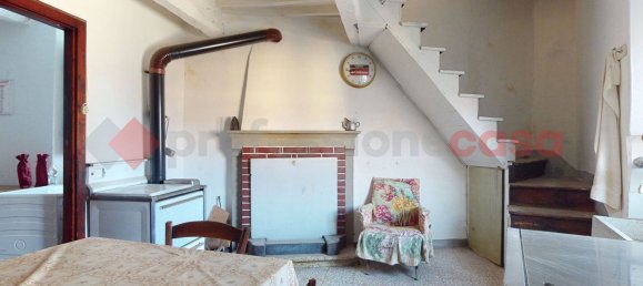 Дом с 5 комнатами в Баньи ди Лукка, Италия № 237869 9