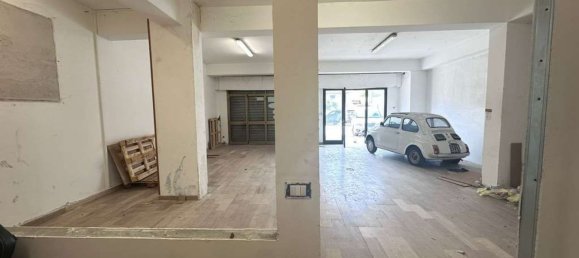 85m² Commercial property in Davoli, Italy No. 300797 9