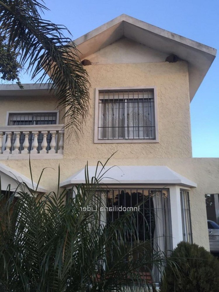 4 bedrooms House in Canelones, Uruguay No. 8586