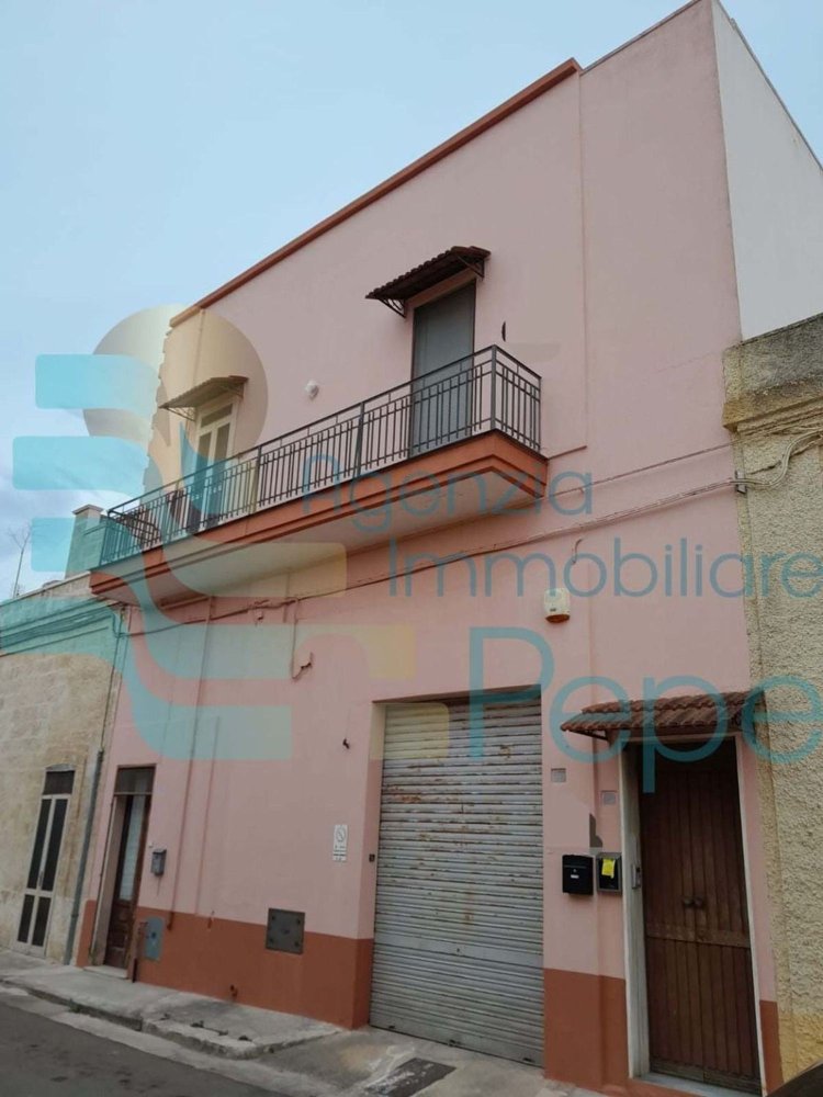 Casa de 4 dormitorios en Presicce Acquarica, Italy No. 345848