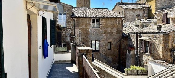 3 bedrooms Apartment in Orvieto, Italy No. 47400 4