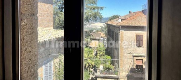 3 bedrooms Apartment in Orvieto, Italy No. 47400 6