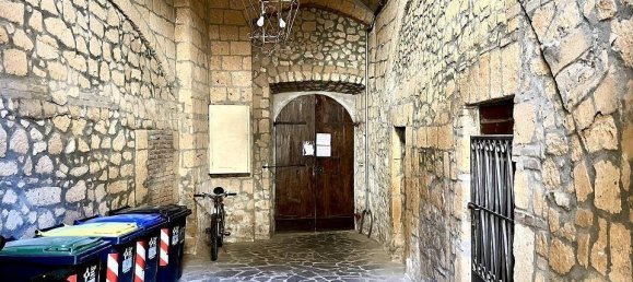 3 bedrooms Apartment in Orvieto, Italy No. 47400 3