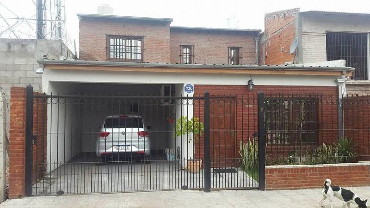 3 Schlafzimmer Haus in Jose C. Paz, Argentina, Nr. 69135
