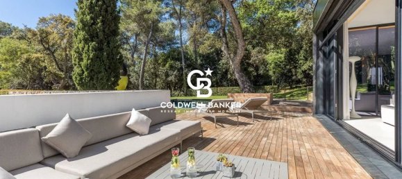 8 bedrooms Villa in Antibes, France No. 196675 9