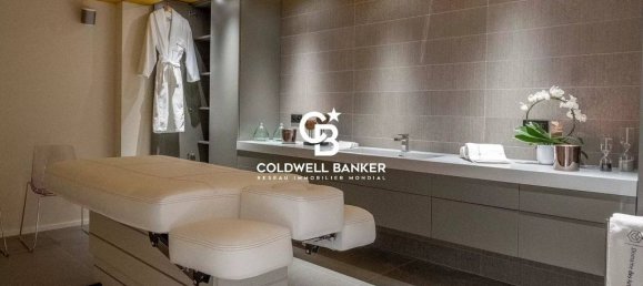 8 bedrooms Villa in Antibes, France No. 196675 16