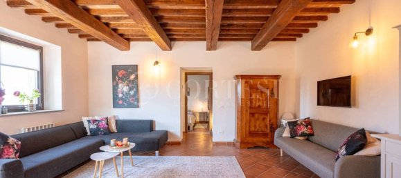 3 bedrooms Villa in Umbertide, Italy No. 267155 8