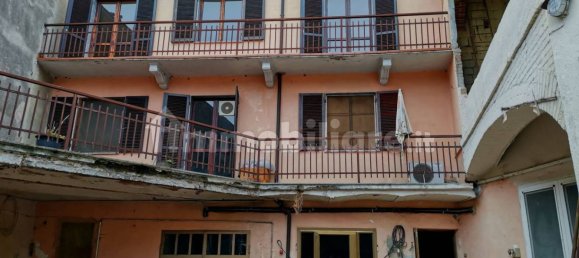 Casa de 4 dormitorios en Ottiglio, Italy No. 166888 40