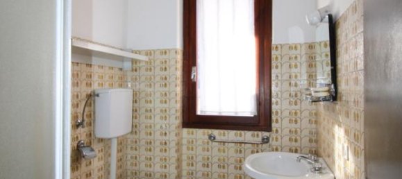 6غرفة شقة في Dizzasco, Italy رقم 9389 14