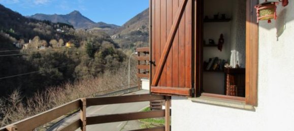 6غرفة شقة في Dizzasco, Italy رقم 9389 27