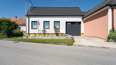 5 rooms House in Zistersdorf, Austria No. 219760