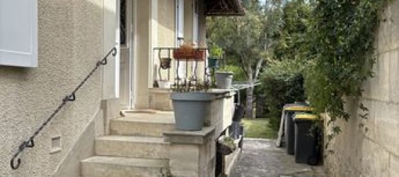 Casa de 3 dormitorios en Val-d'Oise, France No. 361433 8