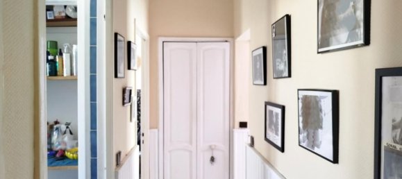 Apartamento de 3 dormitorios en Salon-de-Provence, France No. 197098 8