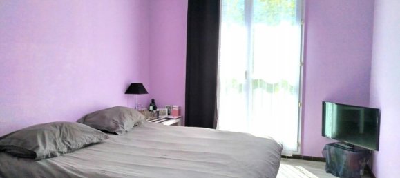 Apartamento de 3 dormitorios en Salon-de-Provence, France No. 197098 5