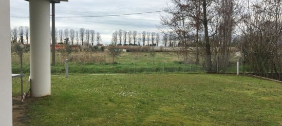 85m² Commercial property in Camaiore, Italy No. 67993 7