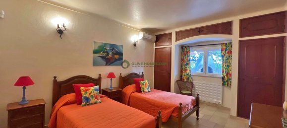 4 Schlafzimmer Villa in Quarteira, Portugal, Nr. 103637 19