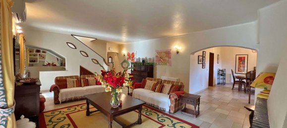 4 Schlafzimmer Villa in Quarteira, Portugal, Nr. 103637 9