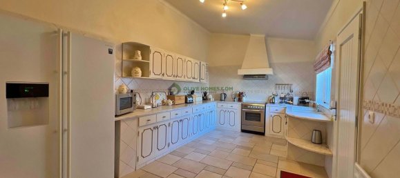 4 Schlafzimmer Villa in Quarteira, Portugal, Nr. 103637 13