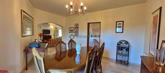 4 Schlafzimmer Villa in Quarteira, Portugal, Nr. 103637 11