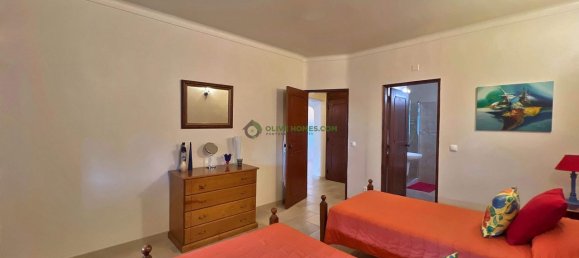 4 Schlafzimmer Villa in Quarteira, Portugal, Nr. 103637 21