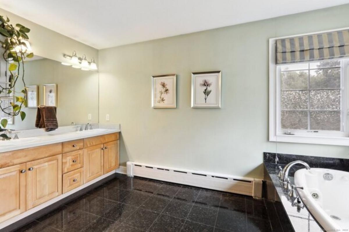 4 bedrooms House in Brookfield, USA No. 384478