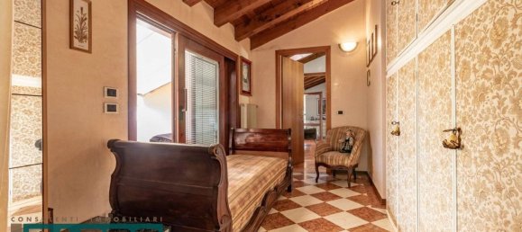 Ático de 6 dormitorios en Castelfranco Veneto, Italy No. 359184 7