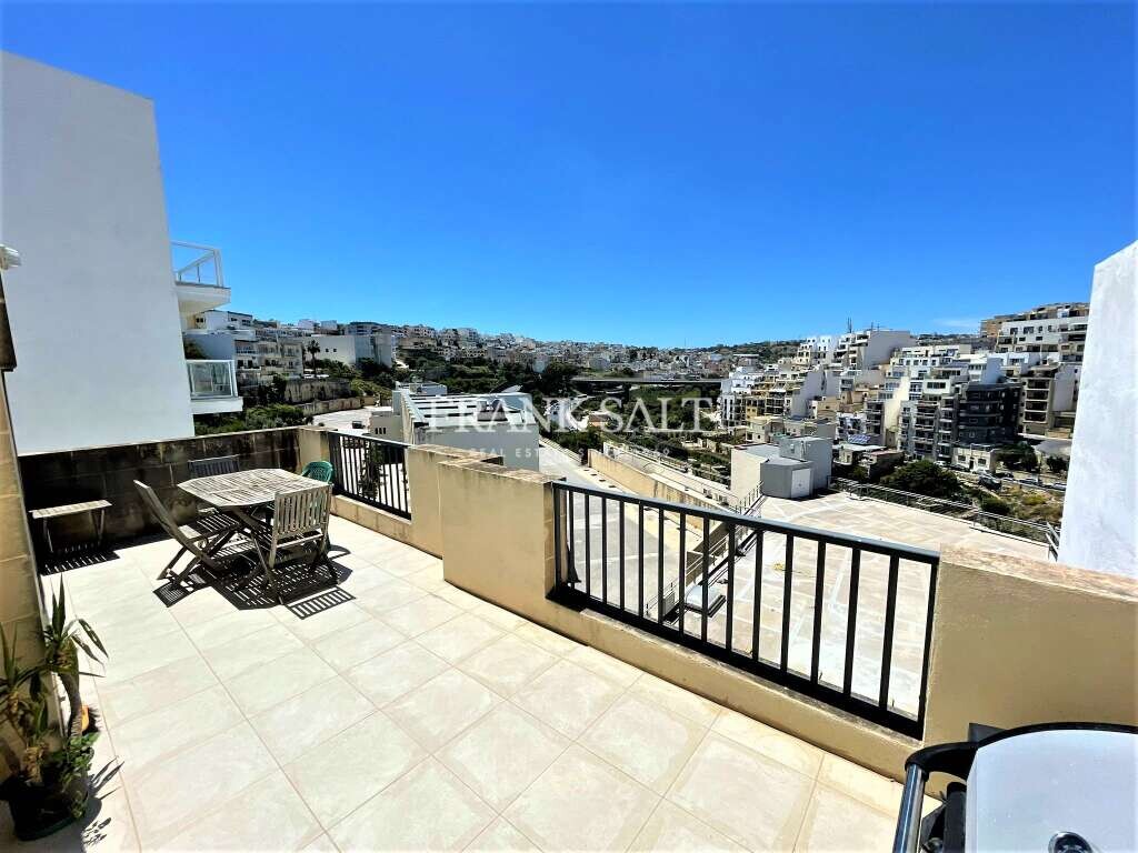 Apartamento de 2 dormitorios en Saint Julian's, Malta No. 3345