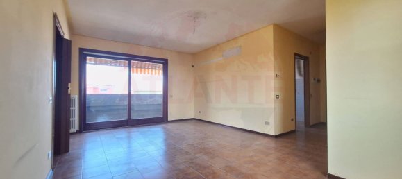 3 rooms Apartment in Castrezzato, Italy No. 268720 2
