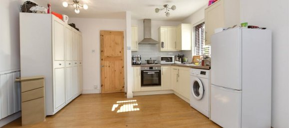 1 bedroom Apartment in Essex, United Kingdom No. 4183 8