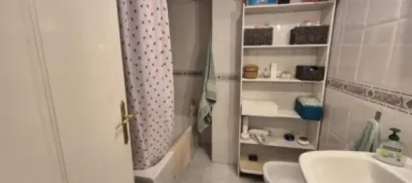 Квартира с 2 спальнями в Бадахос, Испания № 180084 36