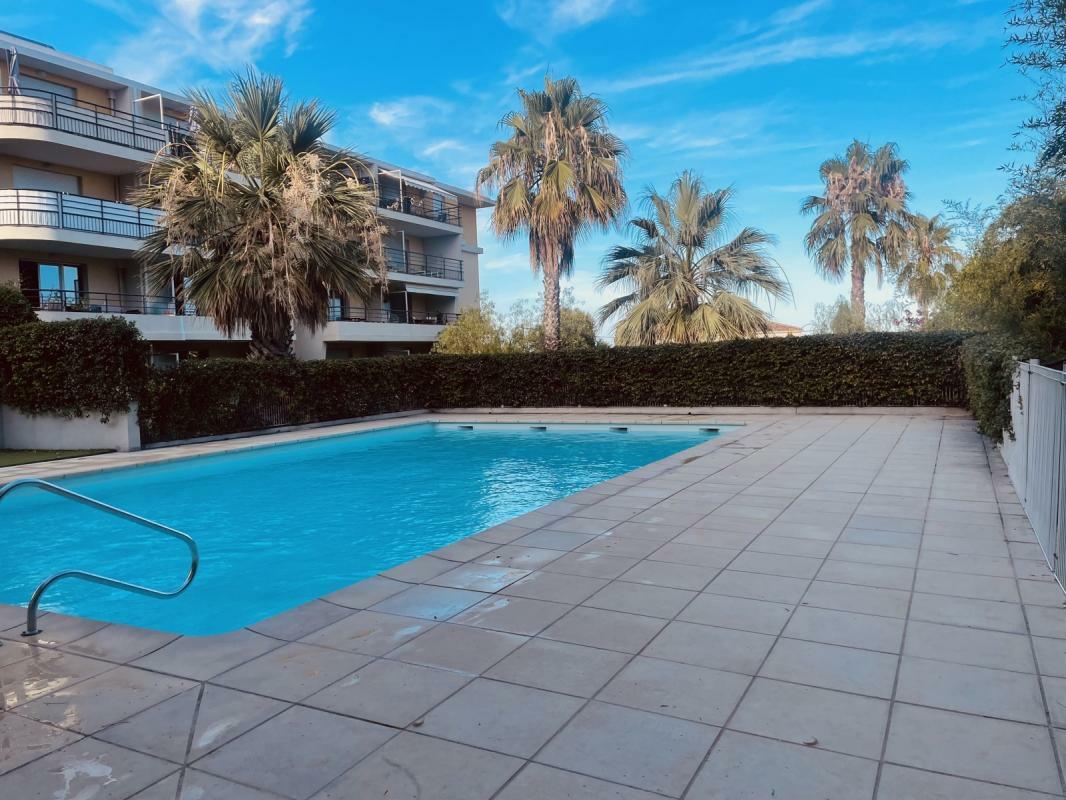 Studio in Antibes, France No. 284727