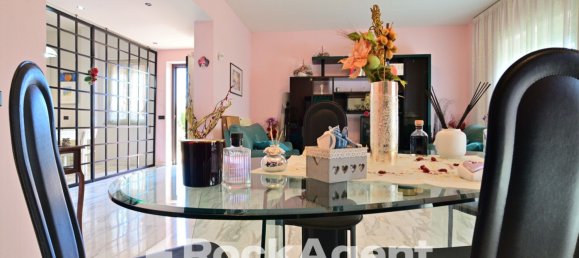 7-Zimmer Villa in Aprilia, Italy, Nr. 9110 4