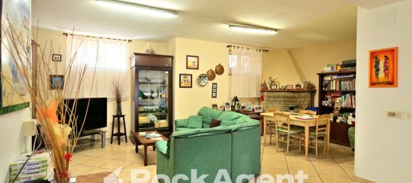 7-Zimmer Villa in Aprilia, Italy, Nr. 9110 13