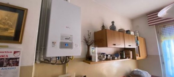 2 bedrooms Apartment in San Fermo della Battaglia, Italy No. 177306 8