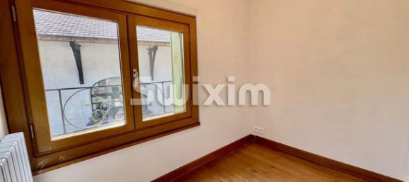 3 bedrooms House in Sergy, France No. 311107 8