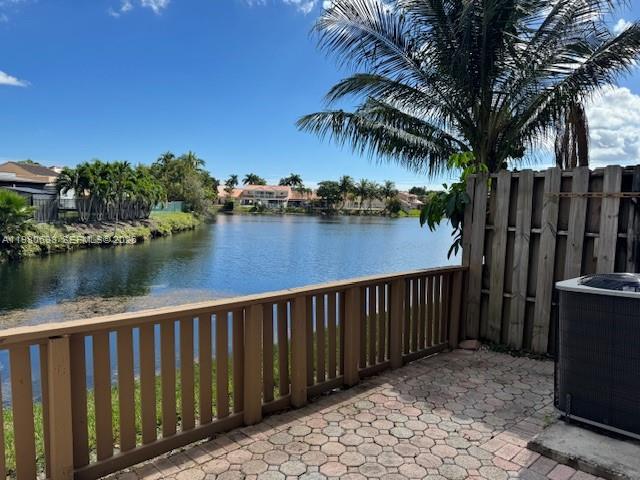 3 bedrooms Duplex for sale in Miami, Miami-Dade, Florida, USA № 615415