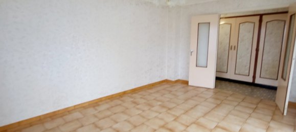 5 bedrooms House in Mettray, France No. 52202 9